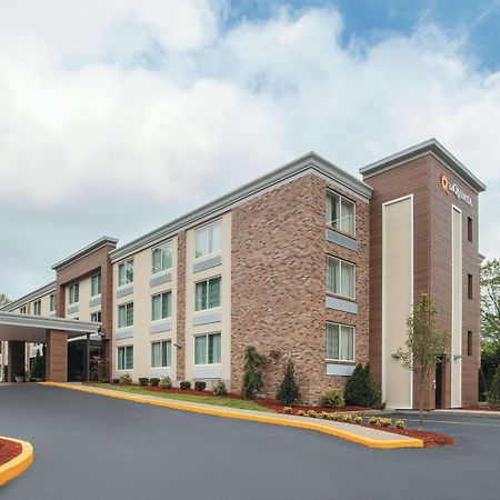 La Quinta By Wyndham Sturbridge Exterior foto