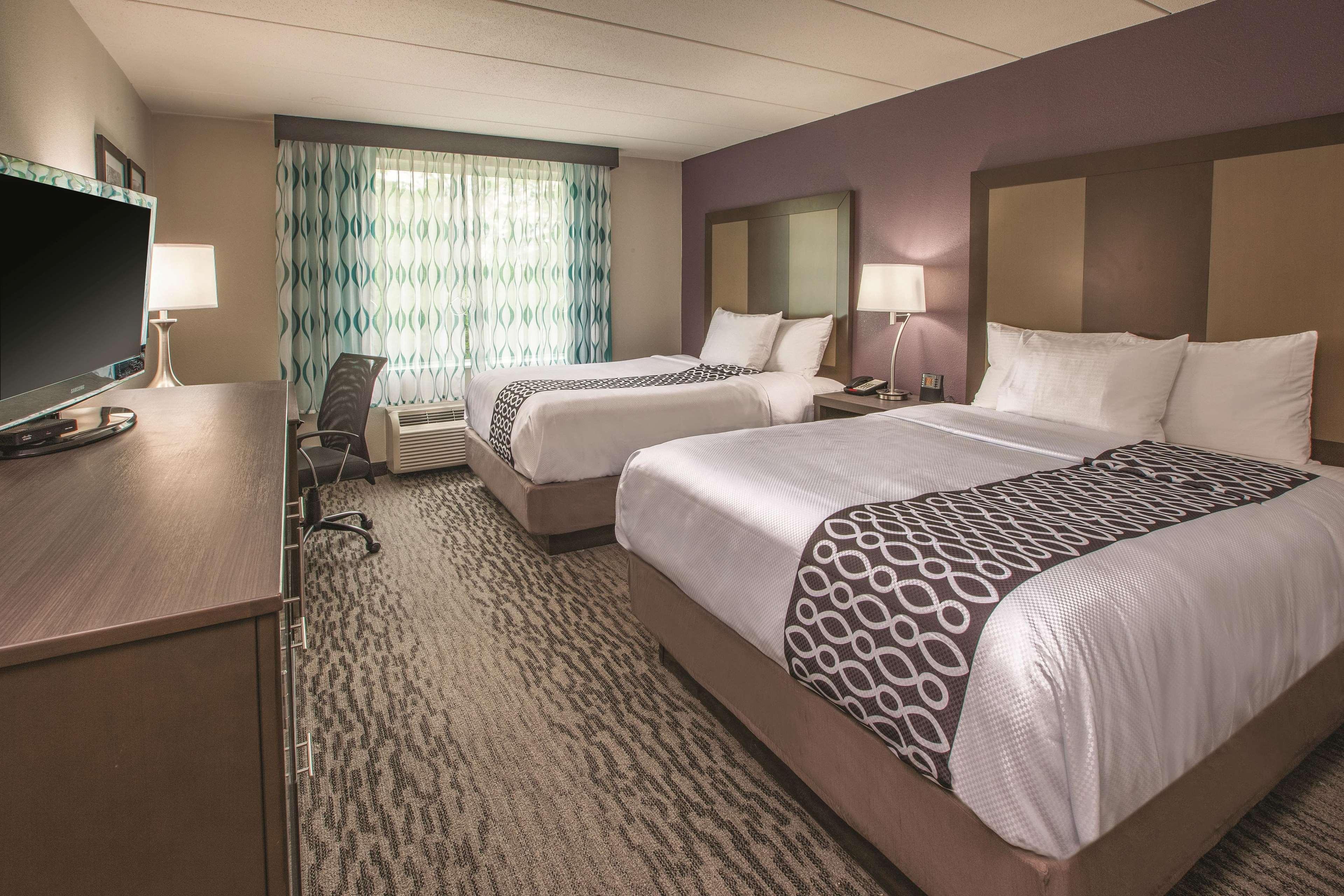 La Quinta By Wyndham Sturbridge Exterior foto