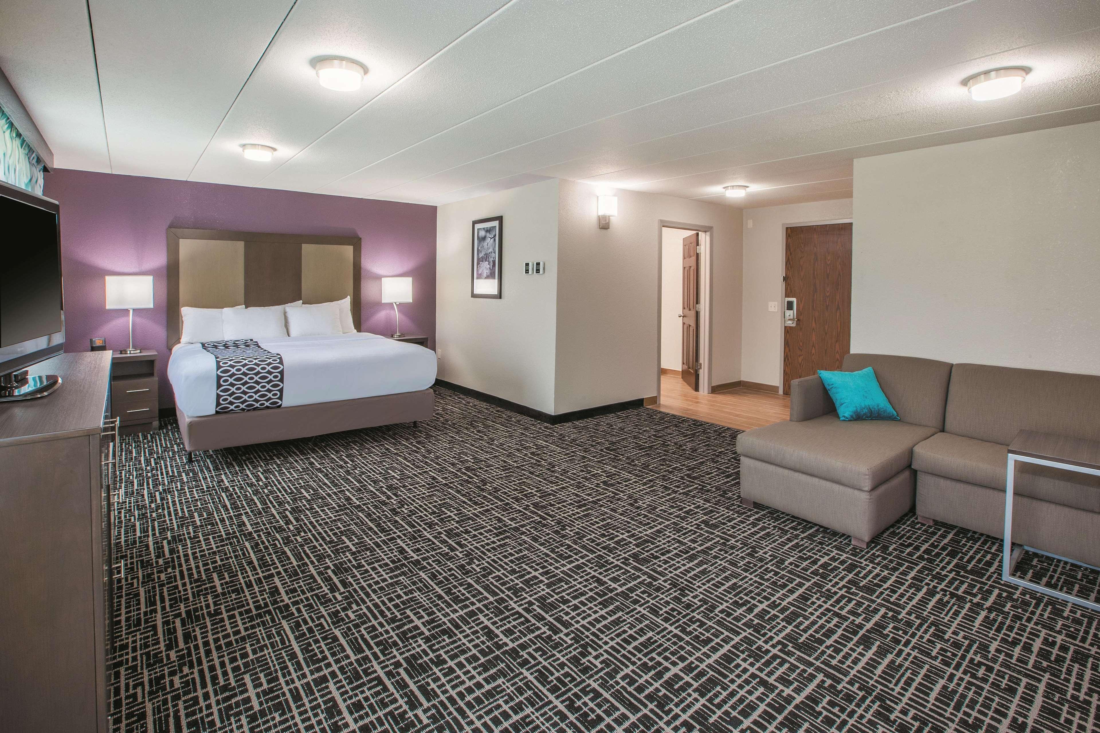 La Quinta By Wyndham Sturbridge Exterior foto