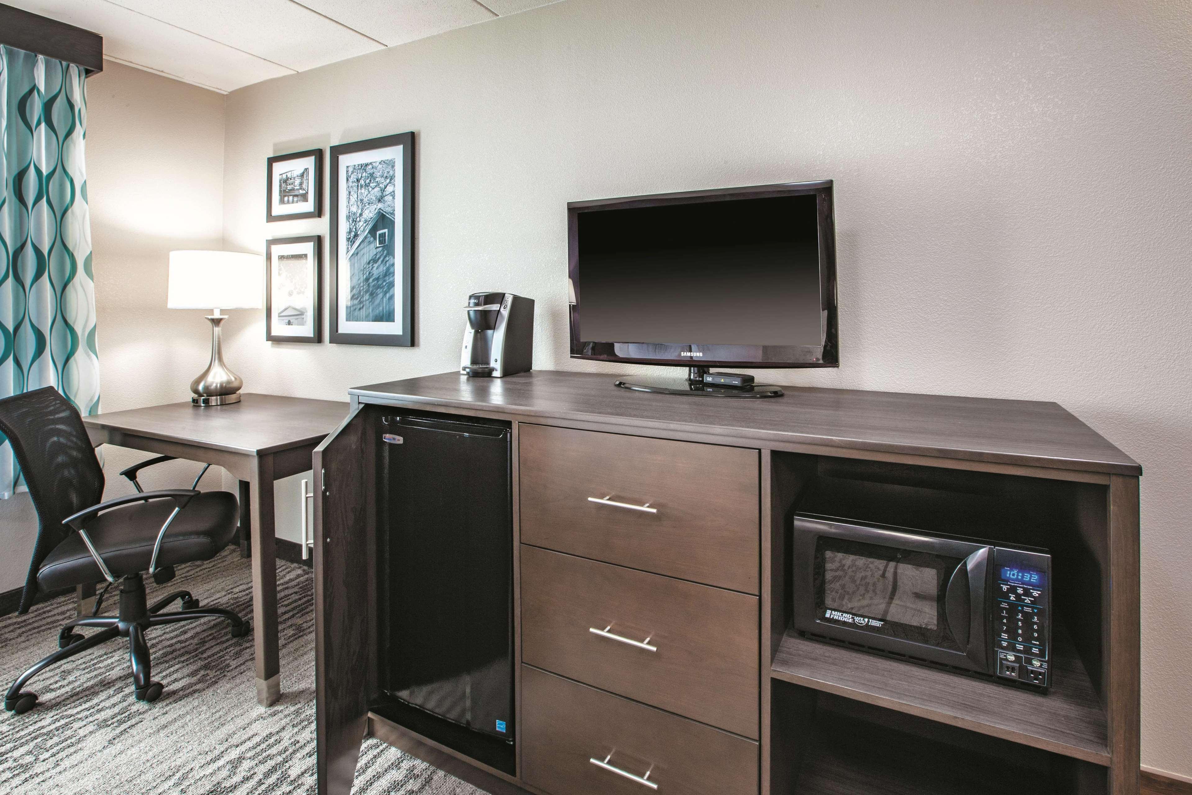 La Quinta By Wyndham Sturbridge Exterior foto